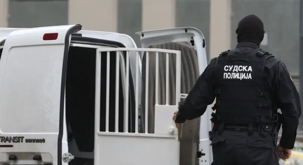 sudska policija.webp